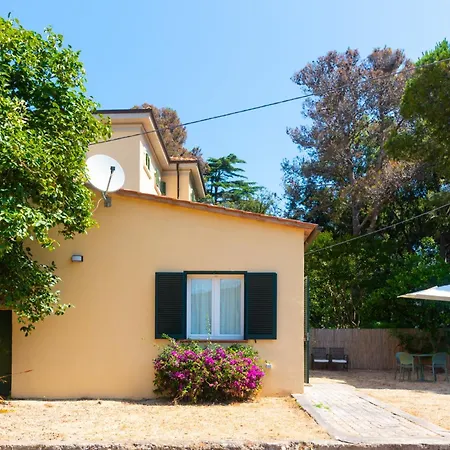 Villino Giardino Di Mare * Портоферрайо